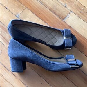 Michael kors grey bow block heels
